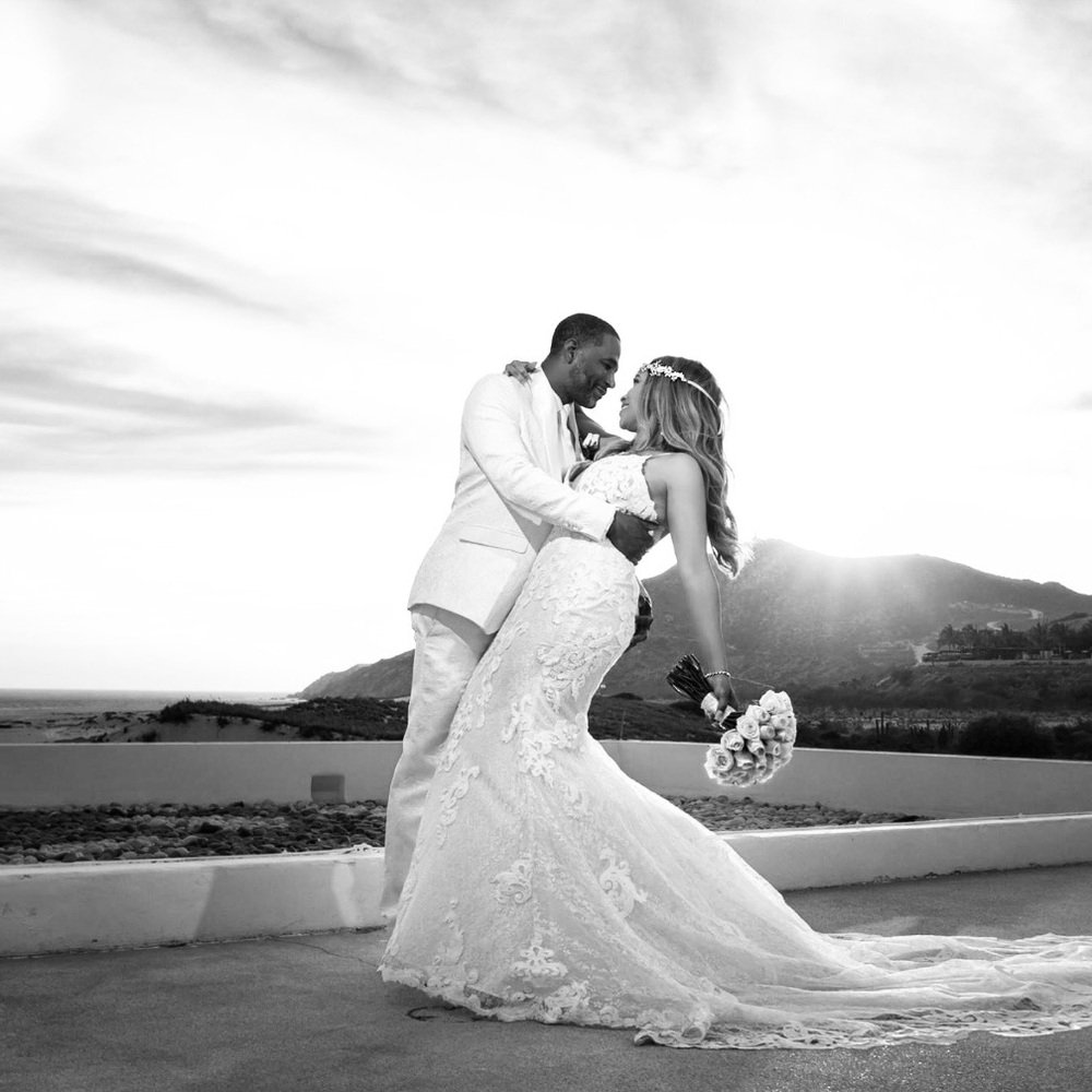 Maggie Sottero Ivory Floral Lace Wedding Dress - Picture 2 of 8